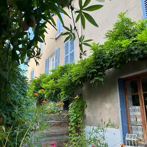 Clos St Joseph Oullins